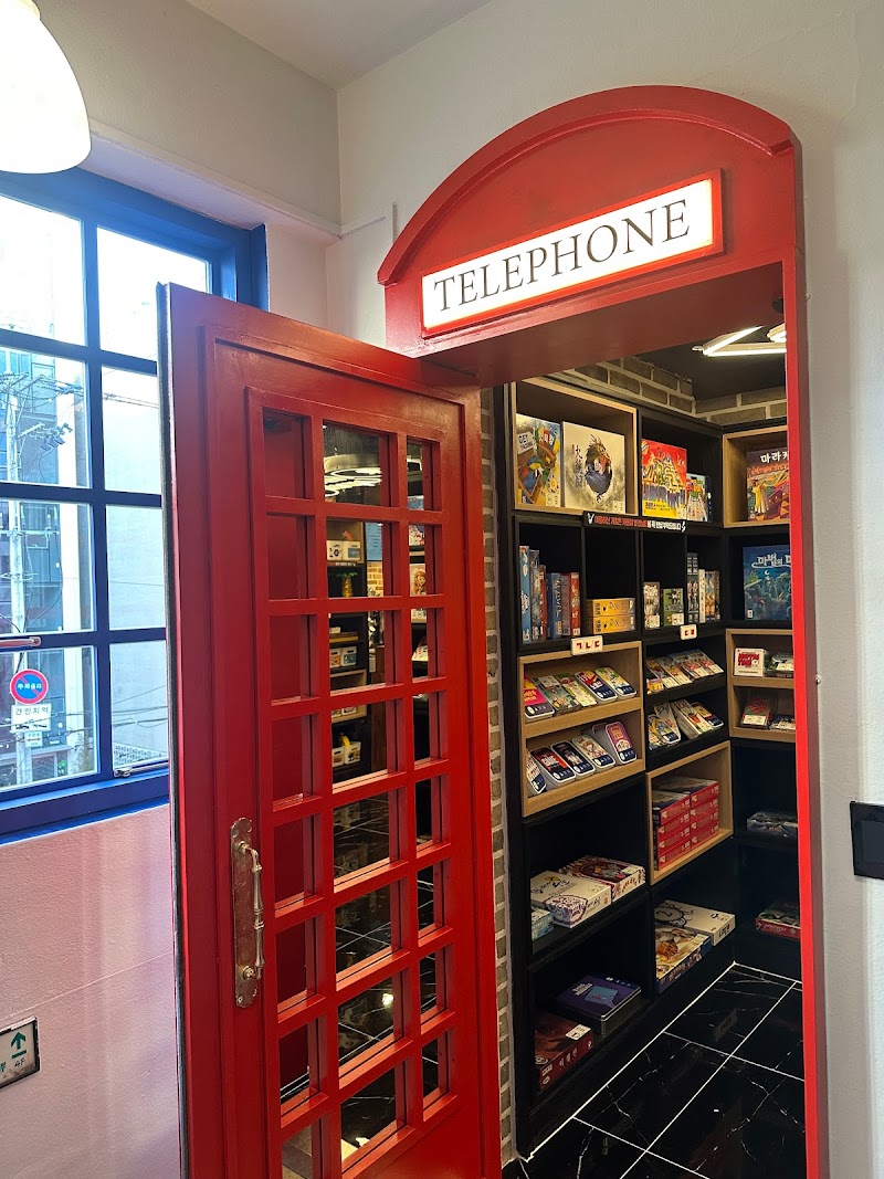 Holmes & Lupin Jongno Branch 1