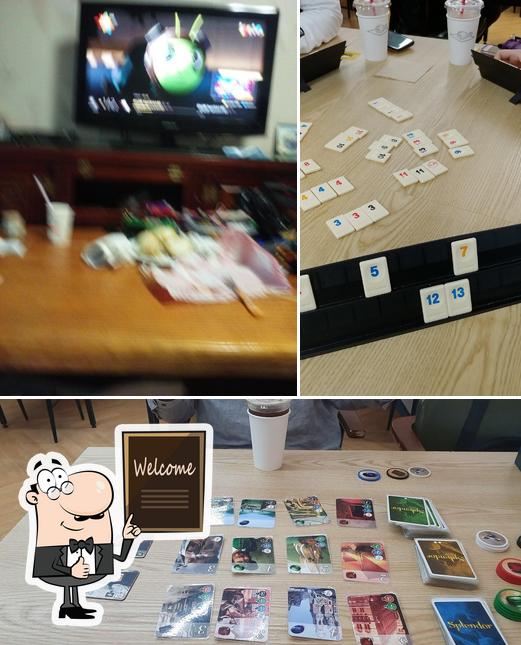 Let's play a board game 1