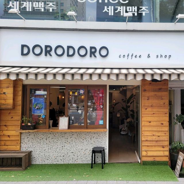 Road Road Coffee Shop Noryangjin Branch 1