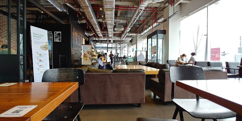 Paul Bassett Gwanghwamun Branch Paul & Mill 1