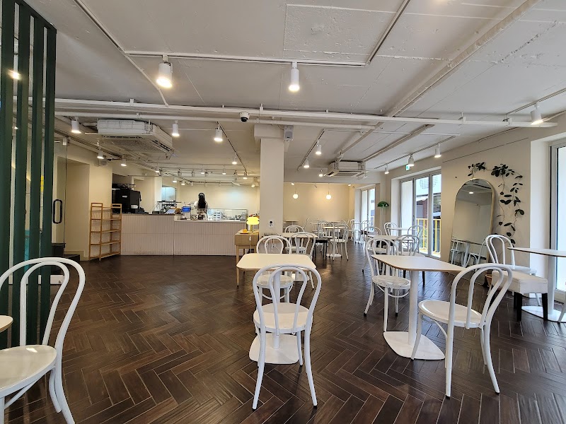 Tokyo Soufflé Garosu-gil Branch 1