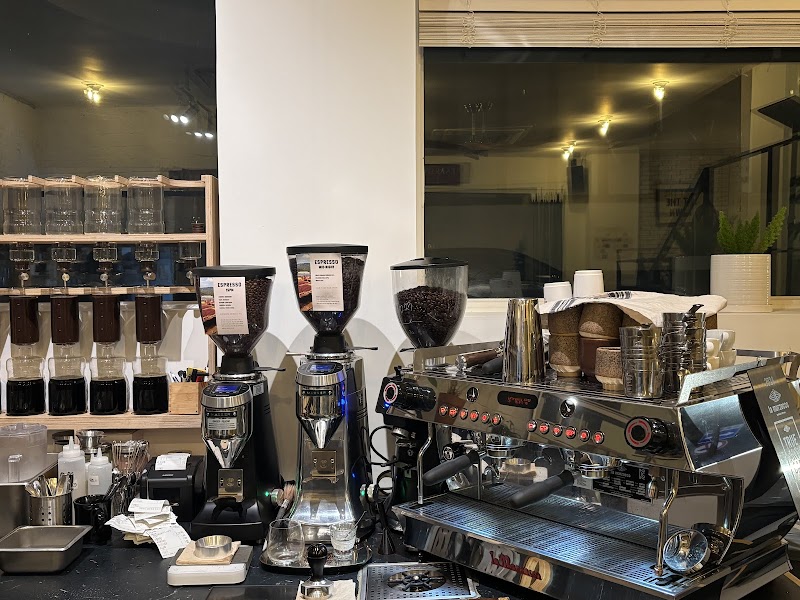 Hit Coffee Roasters Shinsa 1