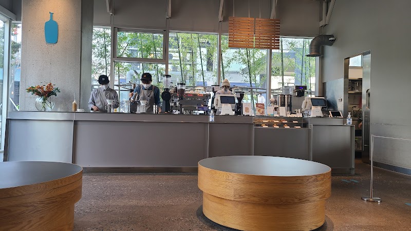 Blue Bottle Apgujeong Cafe 1