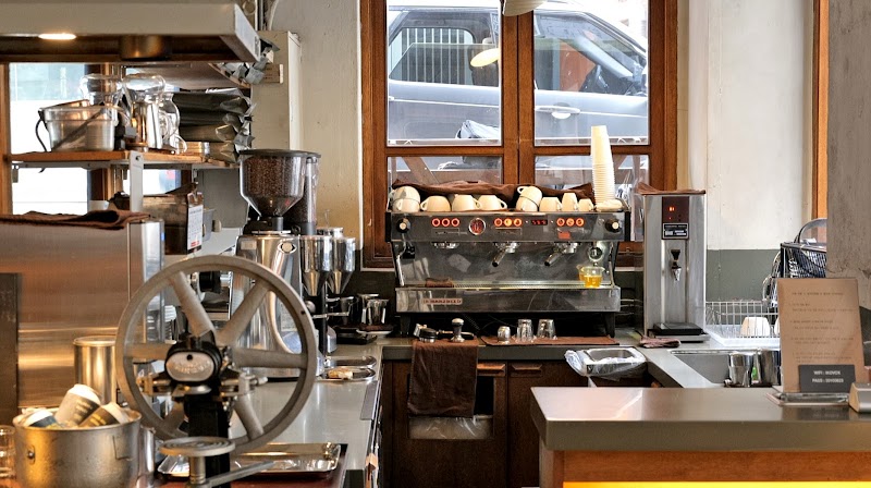 Ecobox Coffee Studio Sinsa Branch