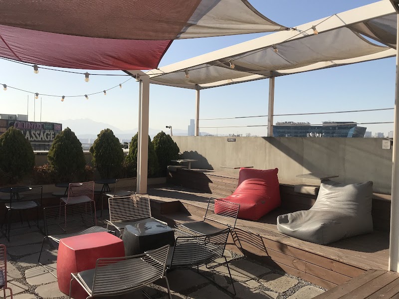 Hollys Itaewon Station Branch 1