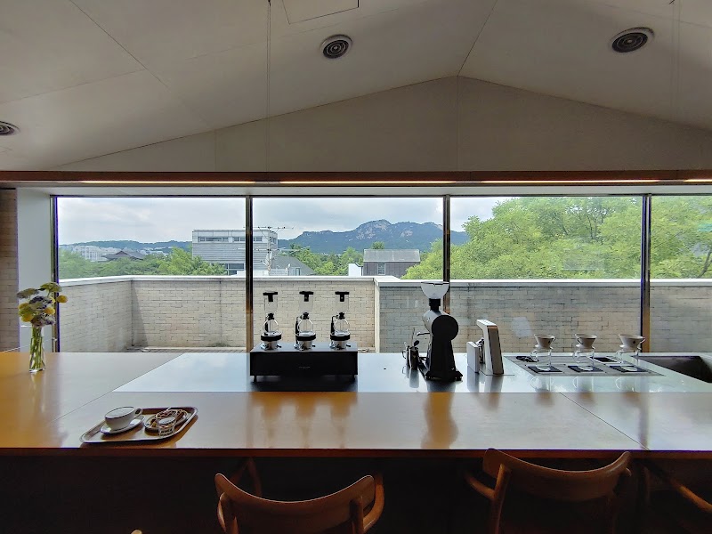 Blue Bottle Samcheong Cafe 1