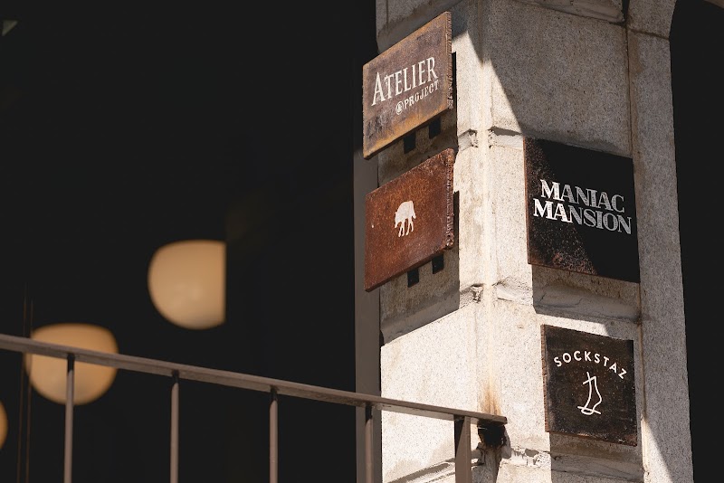 Lisar Coffee Cheongdam Branch 1