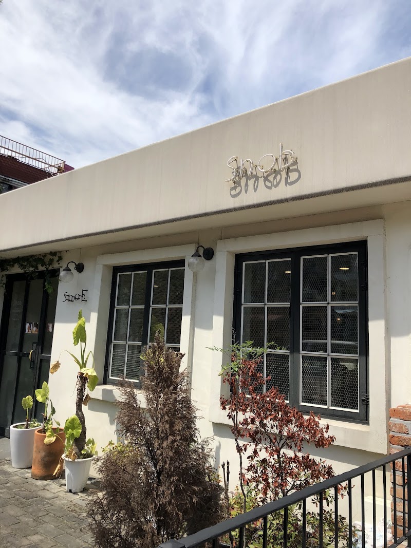 Snowb Daehakro branch 1