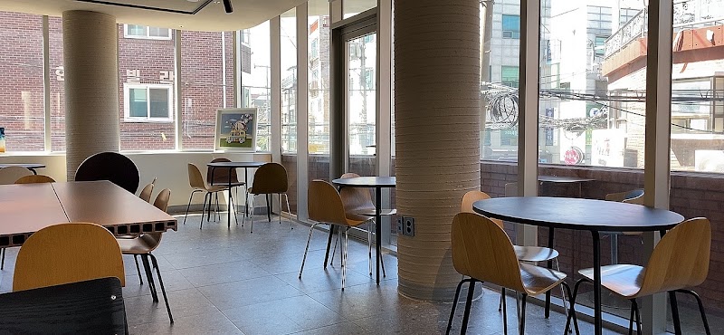 Loire Coffee Bar Mangwon 1
