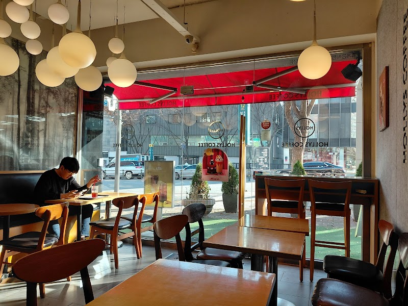 Hollys Cheongdam branch 1