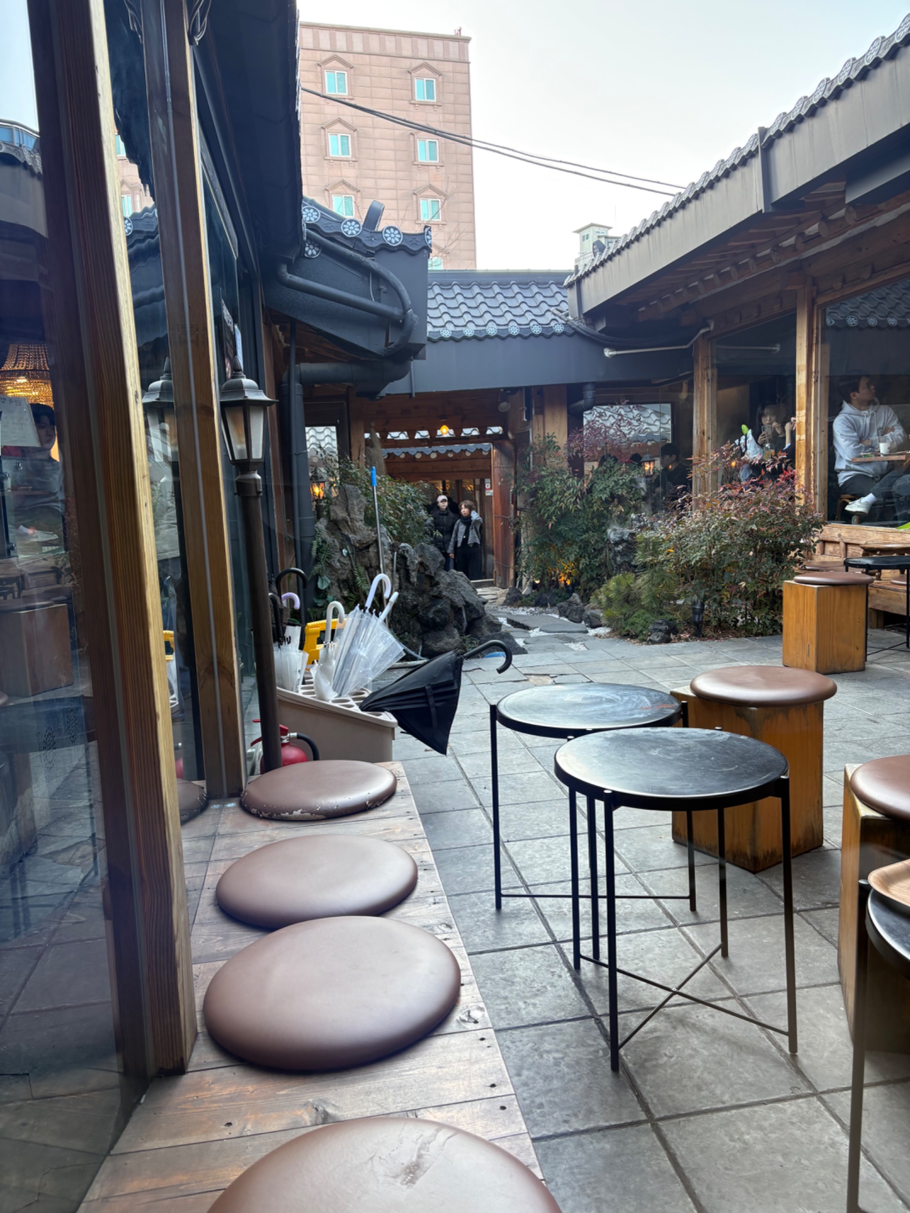 Hanok Langsom Ikseon-dong Cafe 3